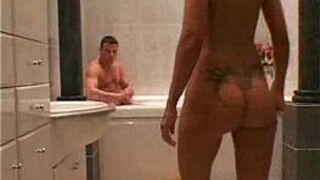 Blonde Girl Bathtub Blowjob - porn video