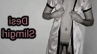 Thief fucked the housewife - porn video